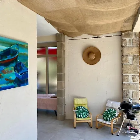 Maison Chaleureuse Avec Spa Et Jardin Privatif Hébergement de vacances
